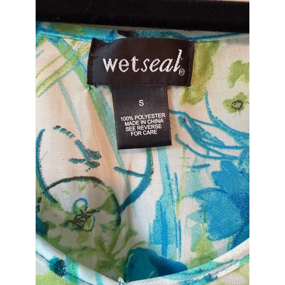 Y2K Wet Seal Boho Chic: Sheer Floral Cold-Shoulder Blouse, Smocked Waist, Small - Picture 4 of 8